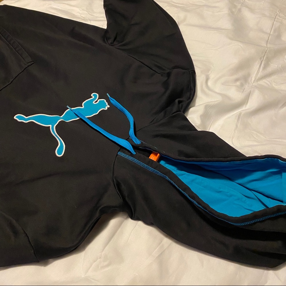 Puma hoodie size Adult XLarge